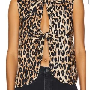 Stylish Leopard Print Tie-Front Blouse